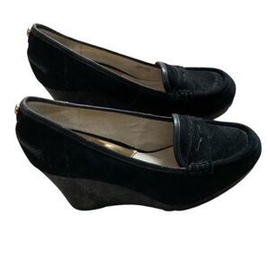 Micheal Kors Gorgeous Wedge Suede Shoes